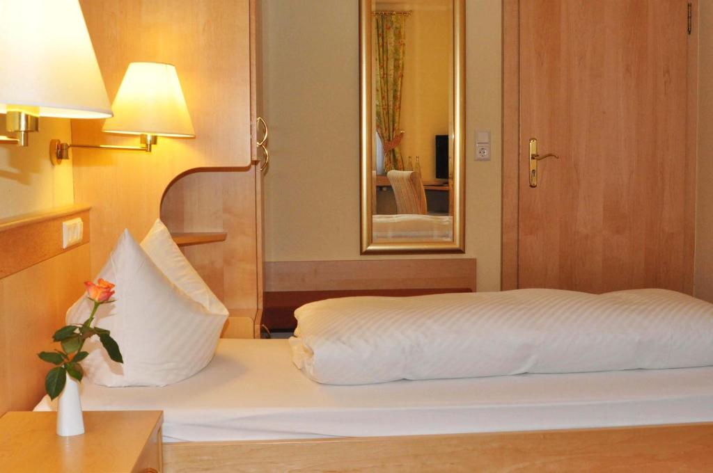 Hotel Gasthof Engel Appenweier Værelse billede